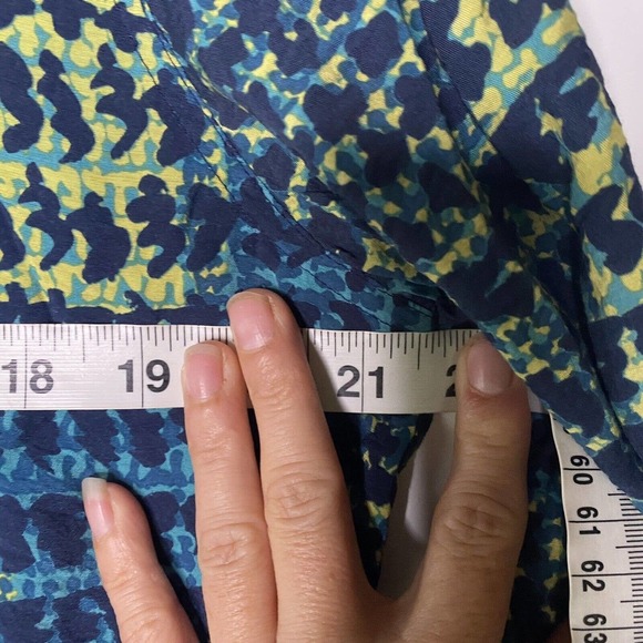 Van Heusen Button Down Long Sleeve Top SZ L Womens Black Green Blue -lot of 2 - Picture 12 of 12